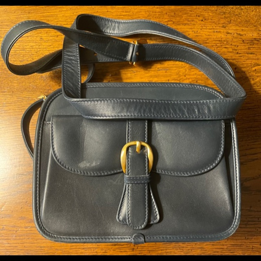 Vintage Gucci bag with 70s vibe